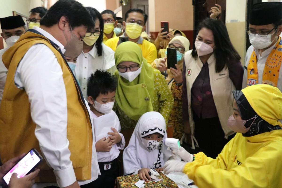 Prioritaskan Vaksin untuk Anak, Menko Airlangga Targetkan Selesai Pada Kuartal 1 Tahun 2022