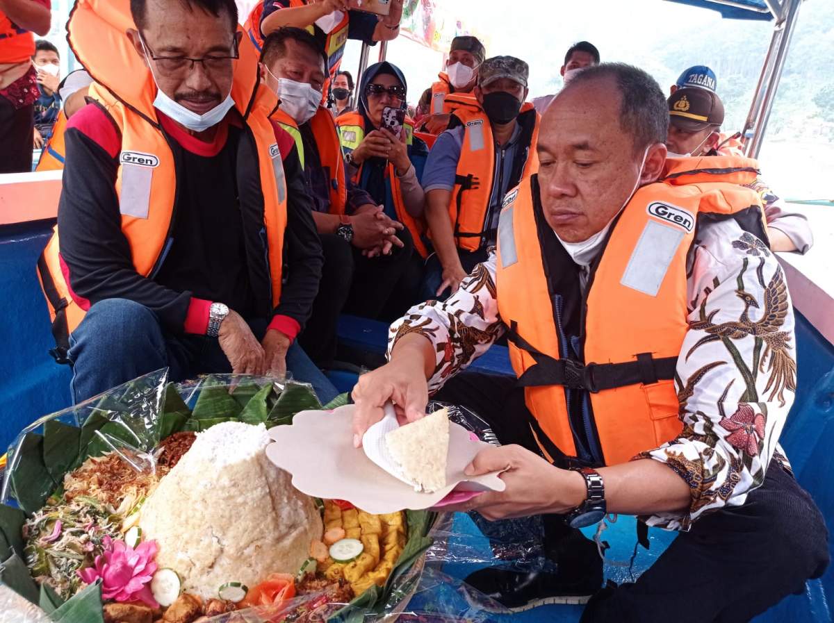 Uji Coba Dua Kapal Baru Susur Sungai Serayu, Wakil Bupati: Jadi Destinasi Wisata Andalan