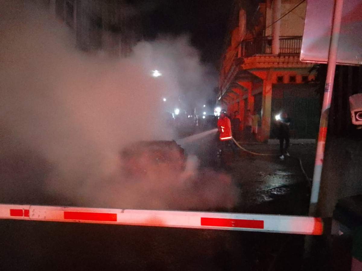 Begini Detik-detik Kronologi Mobil yang Terbakar di Pasar Ajibarang