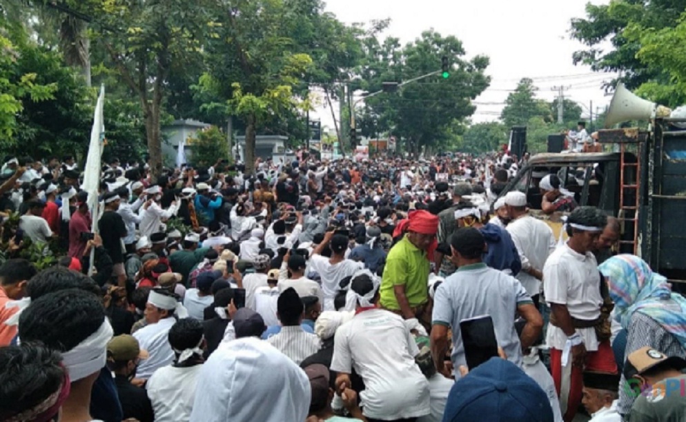 Gara-gara Isi Ceramah Ustaz Mizan Qudsiah, Puluhan Ribu Warga Lotim Protes Hingga Turun ke Jalan