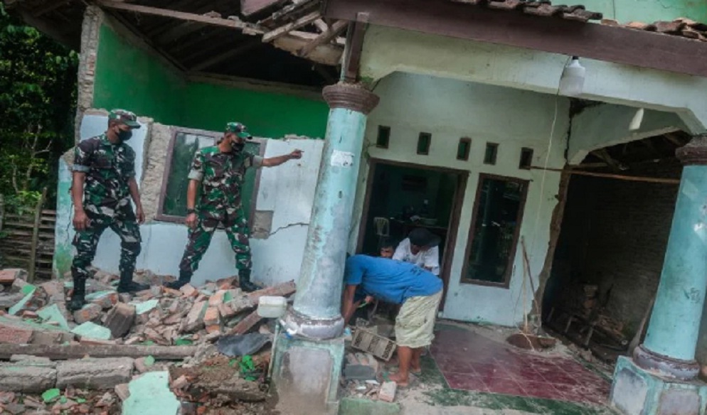 2.423 Bangunan Rusak Akibat Gempa di Pandeglang