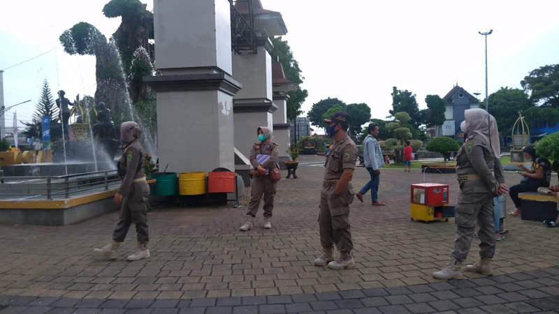 Alun-alun Banjarnegara Dijaga Siang Malam - Antisipasi Menjamurnya PKL