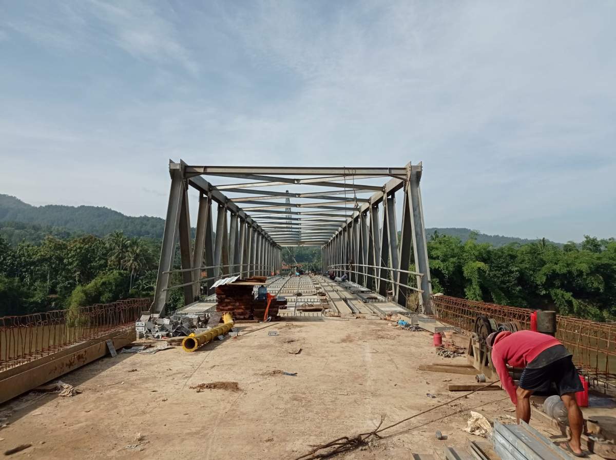 Progres Pembangunan Jembatan Pegalongan - Mandirancan Tahap II 88 Persen