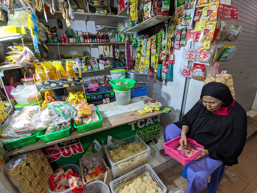 Pedagang Pasar Tradisional Menjerit, Minyak Goreng Sepi Pembeli, Penyebabnya Beda Harga di Toko Modern