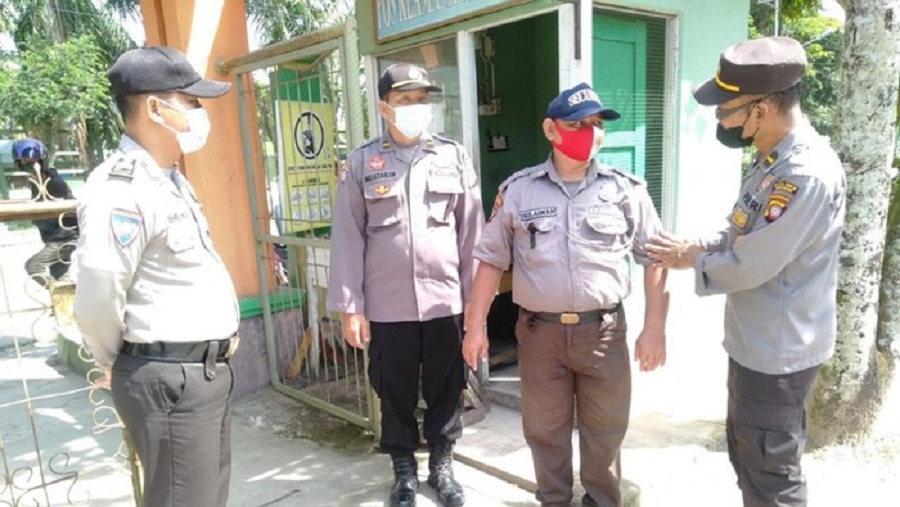 Lihat Seragam, Warga: Mana Satpam Mana Polisi? Karopenmas: Seragam Satpam Akan Diganti, Tapi Masih Dikaji