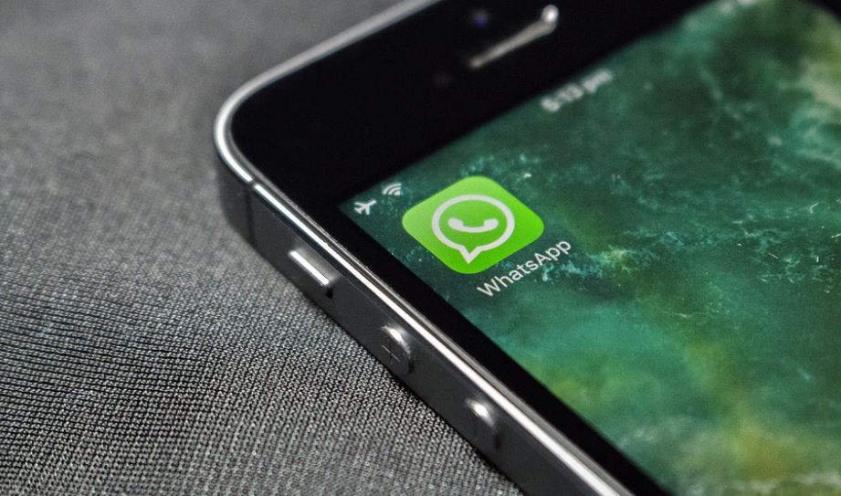 Wajib tahu! Perbedaan WhatsApp Bisnis dan WhatsApp Biasa