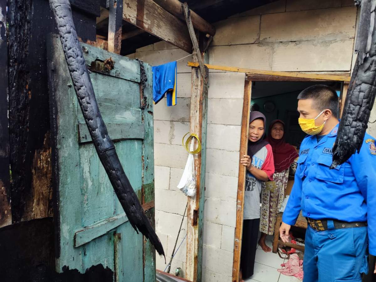 Ditinggal Kerja, Kompor Lupa Dimatikan, Dapur Rumah di Jipang Karanglewas Terbakar