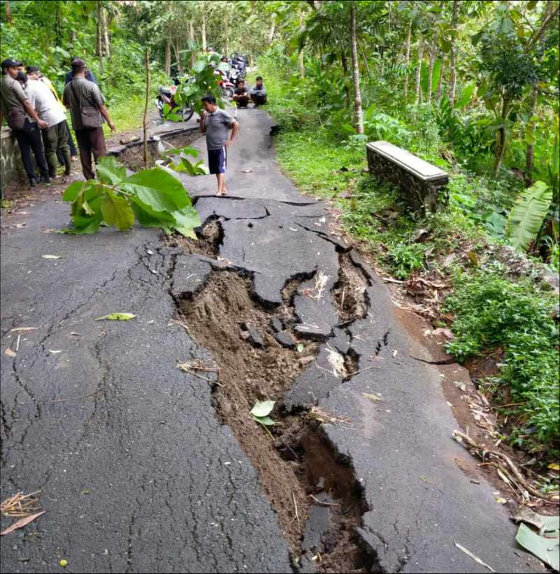 Guyuran Hujan Deras Rabu Kemarin, Akibatkan Banyumas Dilanda Banjir dan Longsor