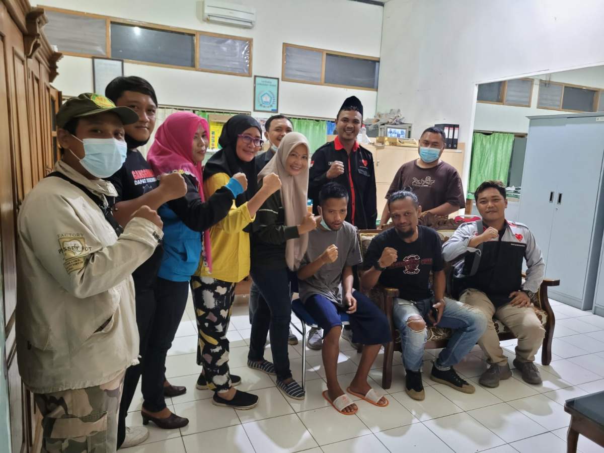 Di Banyumas, Zainal Akhirnya Bertemu Keluarganya di Tasikmalaya Setelah 10 Tahun Terpisah Jadi ODGJ