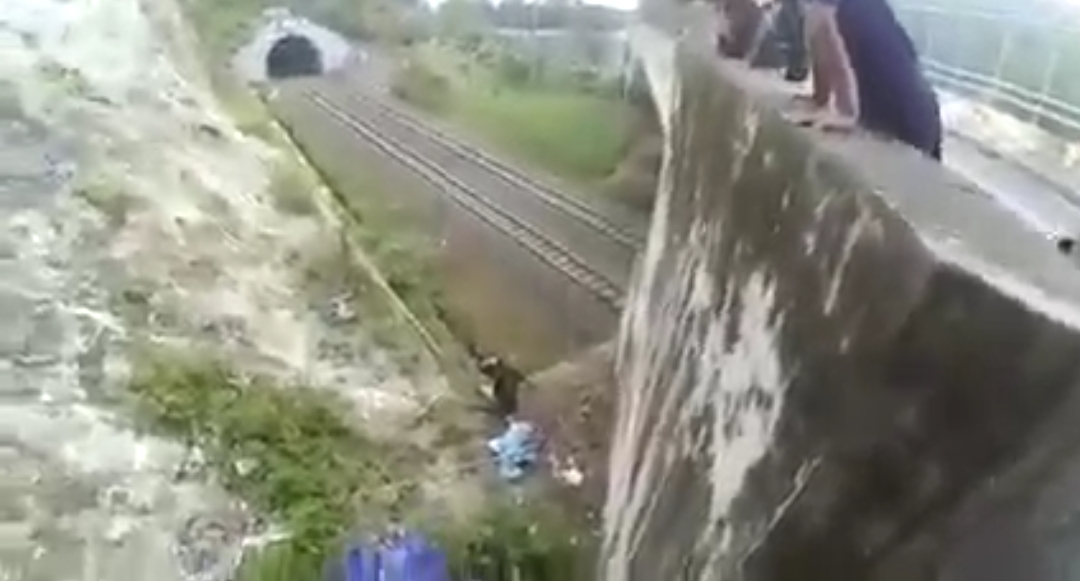 Soal Jalan Berlubang yang Diduga Jadi Penyebab Video Si Udin Terjun dari Jembatan Overpass Kebasen, Ini Penjel