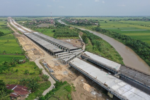 Jalan Tol Semarang - Demak Seksi 2 Capai 66 Persen, Lengkapi Konektivitas Utara Pulau Jawa