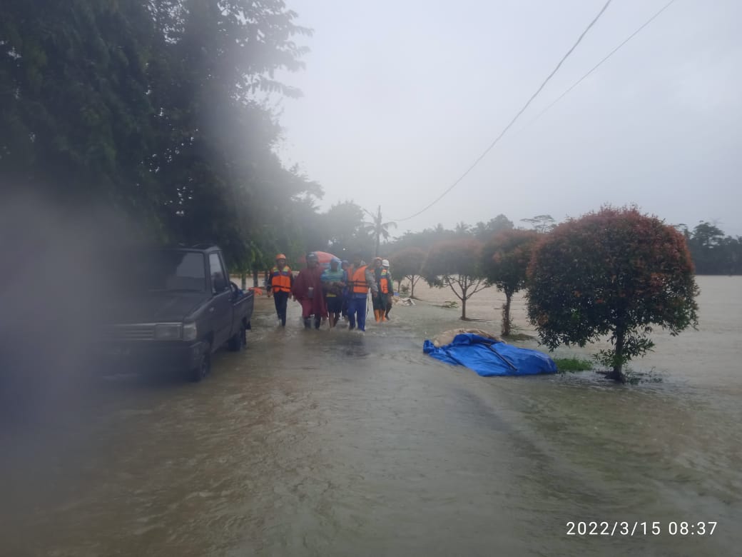 Ini Kondisi Banjir di Banyumas Wilayah Timur, BPBD Buka Dapur Umum untuk Ribuan Warga Terdampak