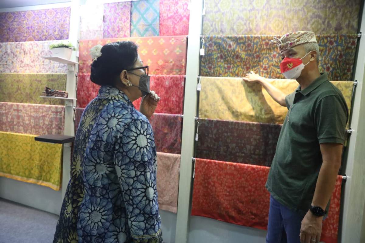 Ganjar Kagumi Produk IKM Bali, Dorong Dipasarkan Lewat E-Katalog