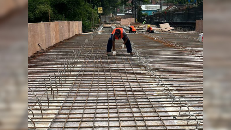 Perbaikan Jembatan Mengaji Sudah 50 Persen, Target Awal April Selesai