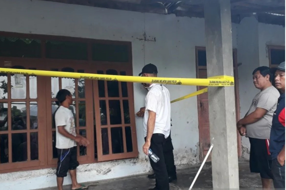 Ngeri, Warga Kediri Ngamuk, 10 Orang Dibacok: Empat Tewas, Enam Berlumuran Darah