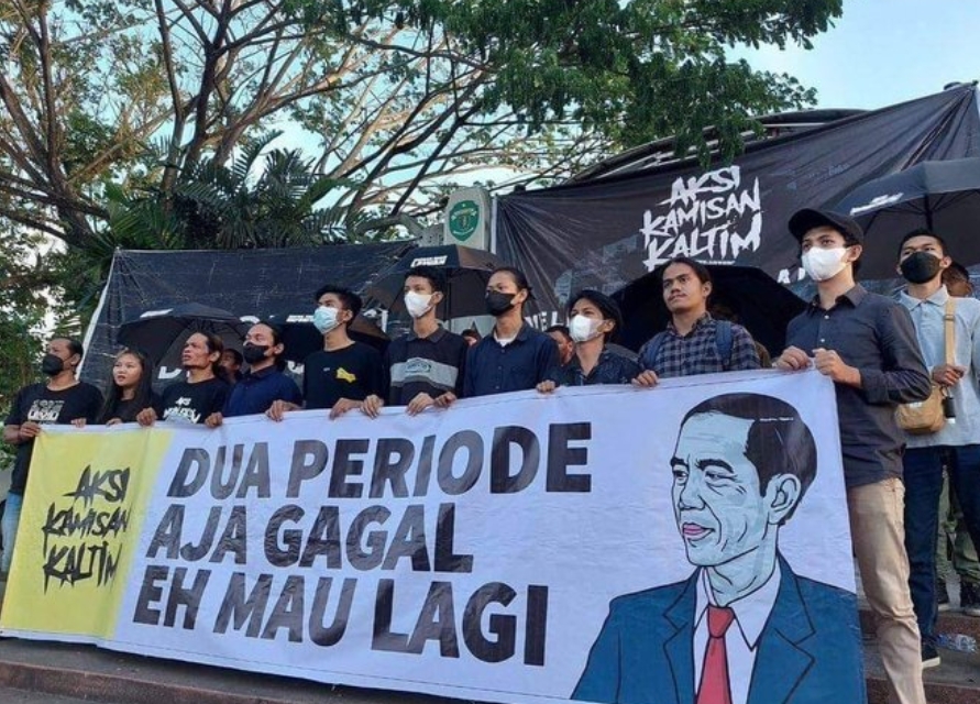 Aksi Tolak Jokowi 3 Periode, Netizen Perang, Justru Serang yang Posting Foto