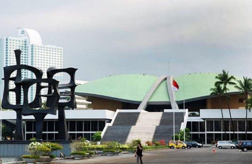 Wow, Ganti Gorden Rp48 M dan Pengaspalan Rp11 M di DPR RI