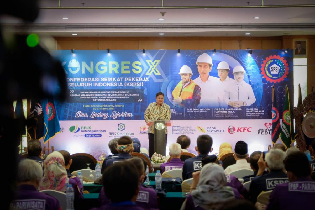 Airlangga Minta Pengusaha Bayar THR untuk Pekerja di Rakernas KSPSI