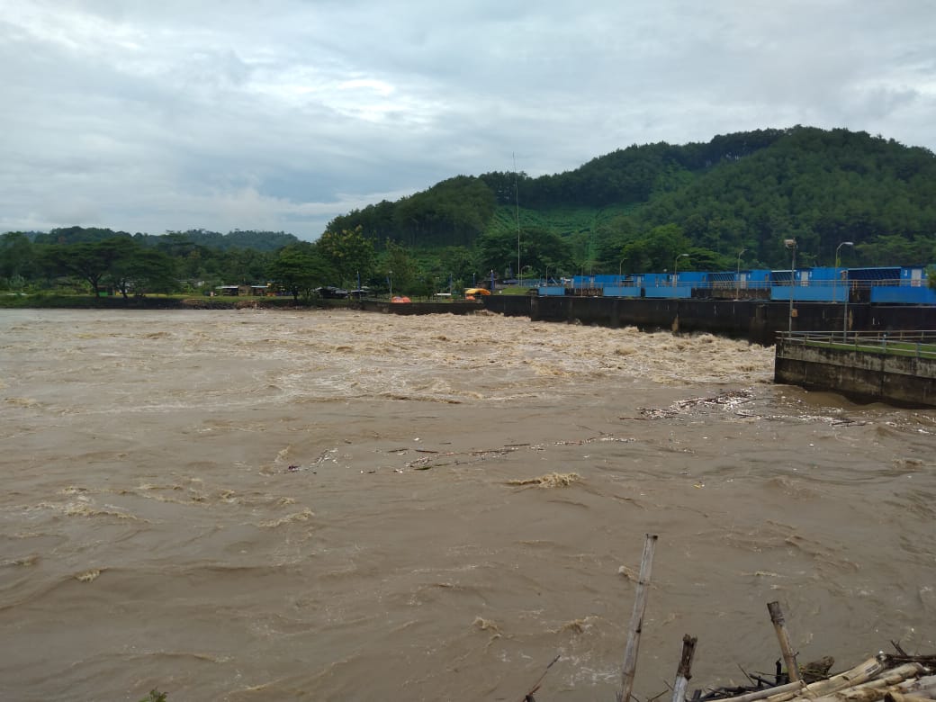 Bendung Gerak Serayu di Level Siaga, Debit Naik Drastis, Kepala UPT: Elevasi Air Mencapai 18.00 Mdpl