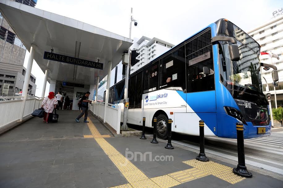Gubernur Jakarta Anies Target Ganti 2.000 Bus Transjakarta ke Tenaga Listrik pada 2025