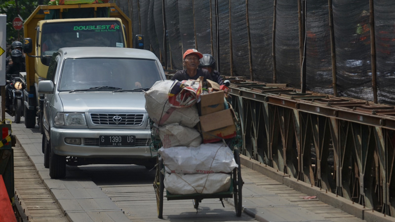 Kemacetan Jalan Diperkirakan Sampai 10 April, Jembatan Mengaji Tinggal Diaspal