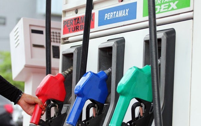 Harga Pertamax Naik Jadi Rp12.500 per Liter, Pertalite Tetap