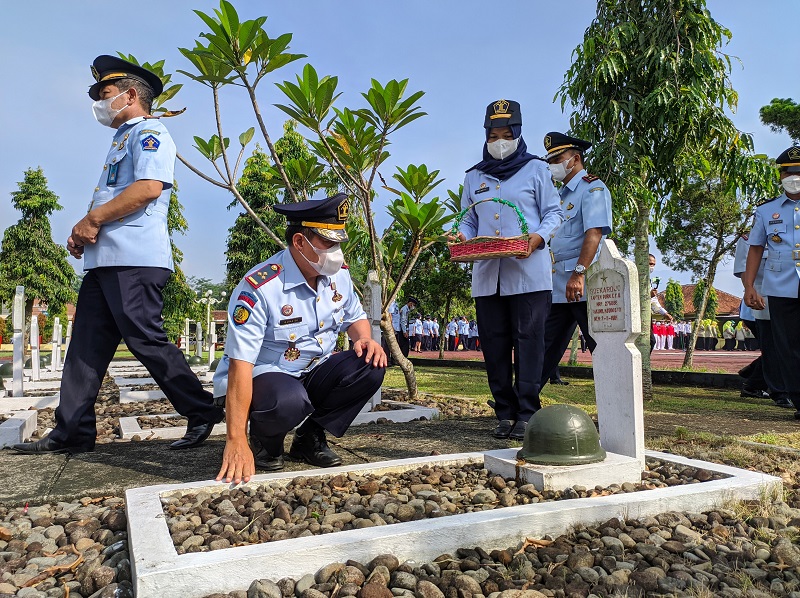 Sambut Hari Bhakti Pemasyarakatan, Jajaran UPT se-Eks Karesidenan Banyumas Lakukan Tabur Bunga