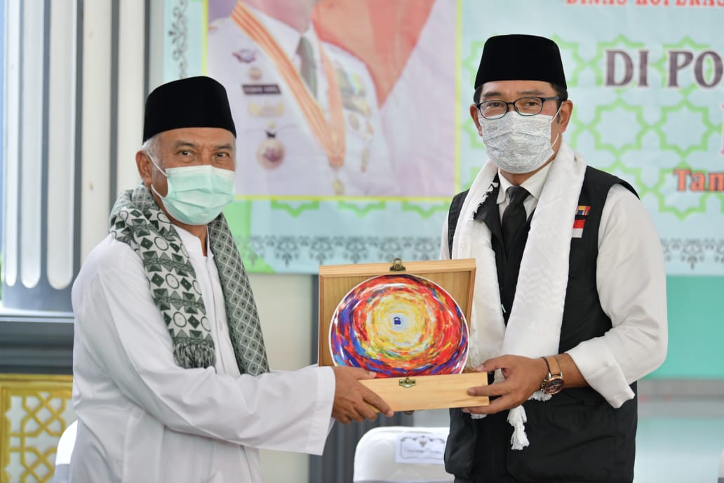 Ridwan Kamil Apresiasi Kemajuan Pesantren Program OPOP