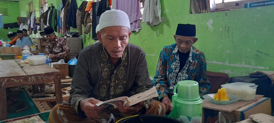 Mengunjungi Ponpes Al Fatah Parakancanggah, Banjarnegara, Pesantren Para Santri Lanjut Usia, Ada Santri yang B