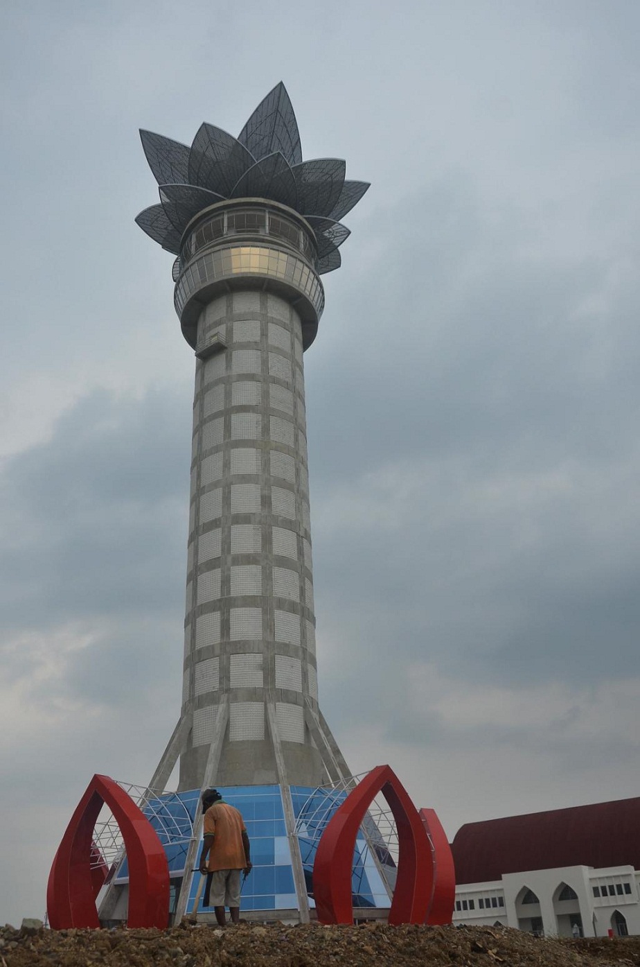 Saat Menara Pandang Purwokerto Dihuni Tomcat, Menyebar Sampai Convention Hall, Bisa Sebabkan Melepuh