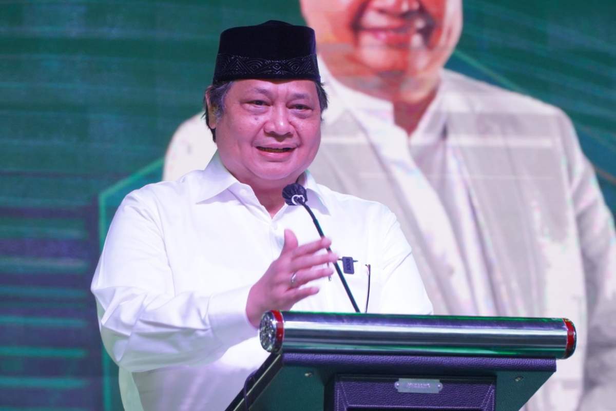 Menko Airlangga Minta Masyarakat Lengkapi Vaksinasi Dosis Tiga