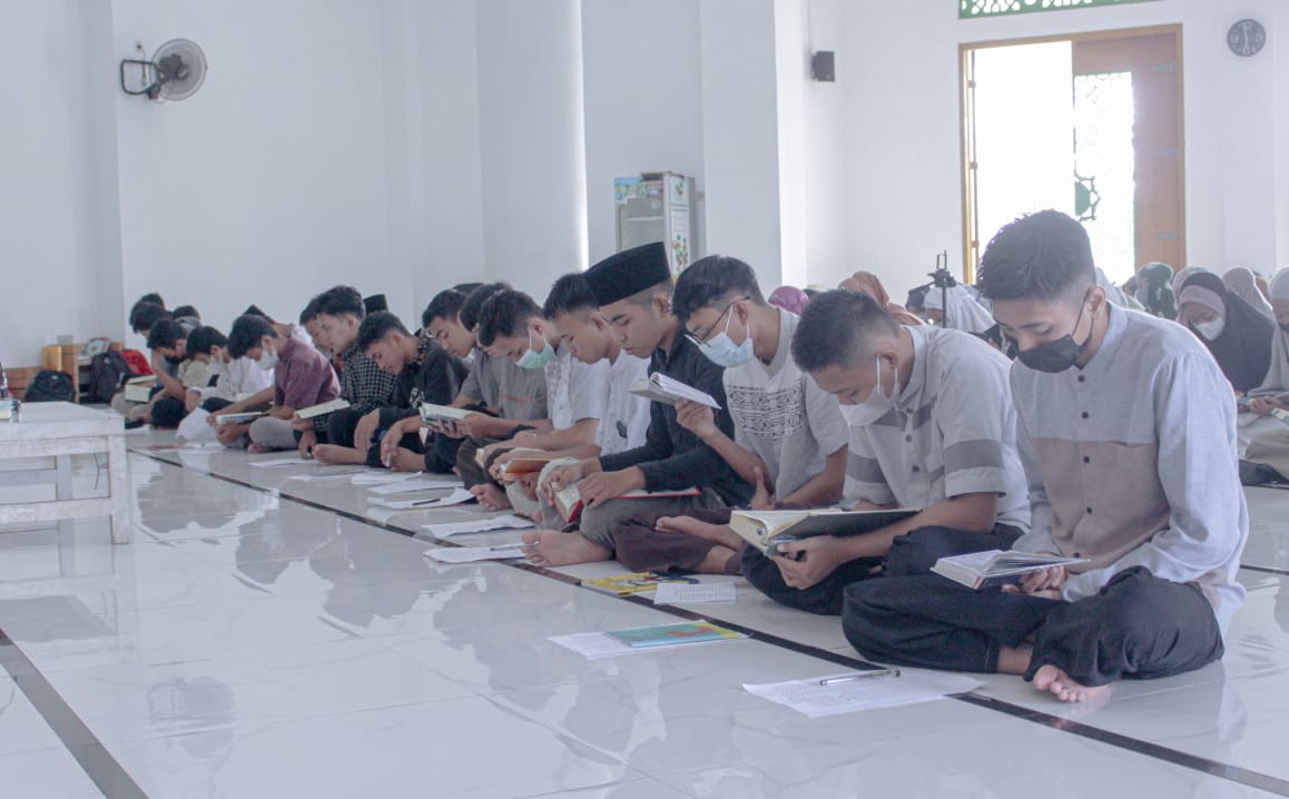 220 Siswa SMK Mutiga Antusias Ikuti Pesantren Ramadhan