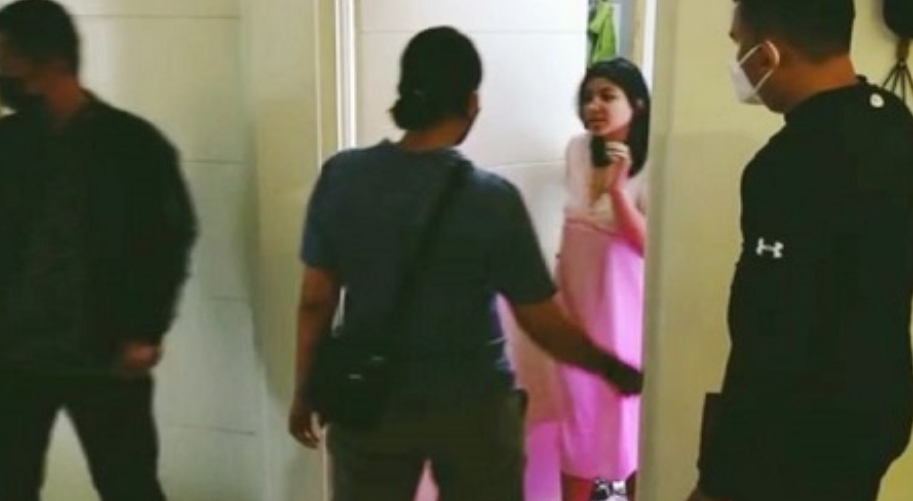 DRZ Lawan Main Dea OnlyFans? Dalam Video Porno Tidak Bisa Dijerat UU Pornografi dan UU ITE