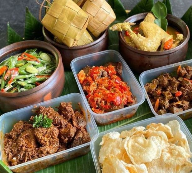 Makanan Khas yang Wajib Ada Saat Lebaran di Indonesia