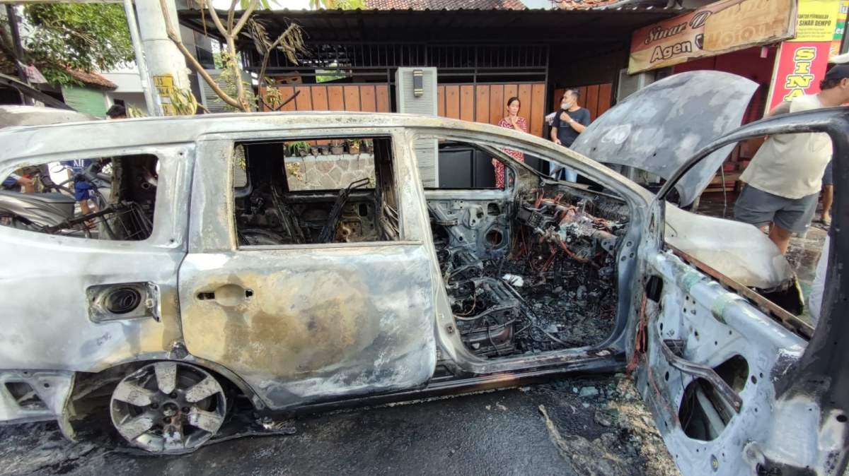 Mobil Nurhaeni Hangus Terbakar, Jangan Anggap Remeh Penyebabnya Ini