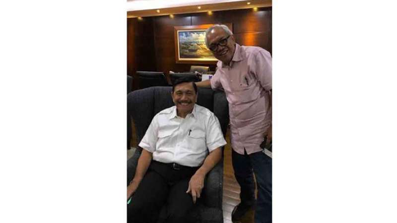 Luhut Foto Bareng Mafia Migor, Yan Harahap: Pantesan Mendag Lutfi Tak Mampu, yang Dilawan Temennya Opung