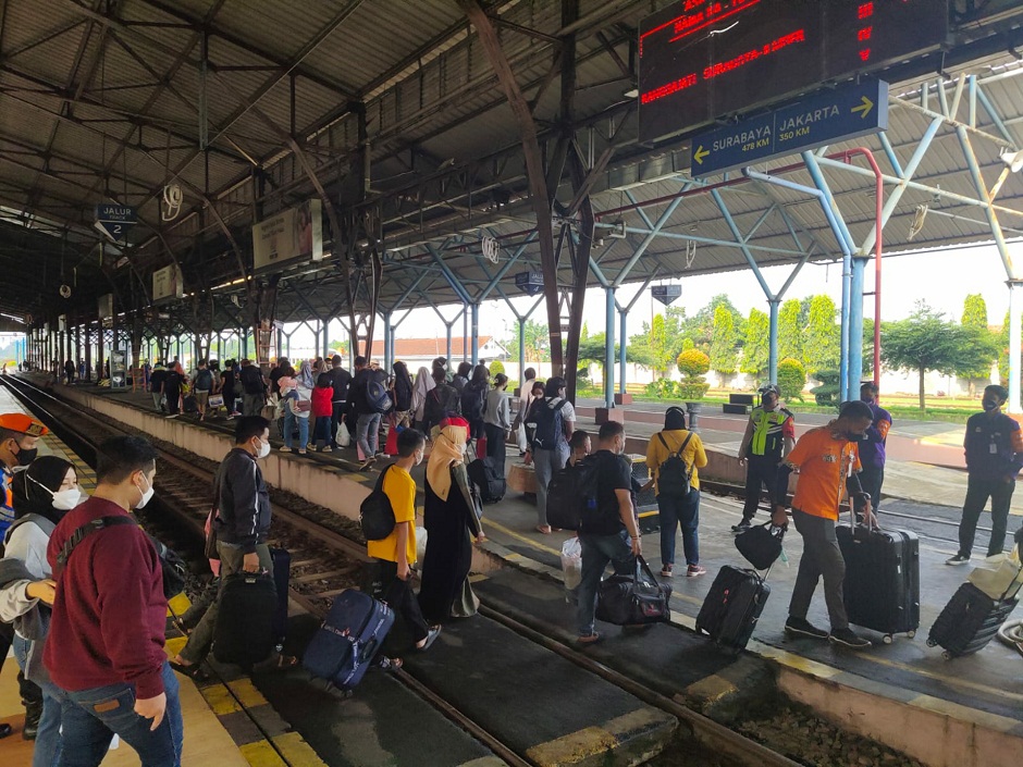 Penumpang Berangkat dari Stasiun Purwokerto Per Hari 4 Ribu Orang, Turun 1.000 Penumpang, Baru 63,8 Persen Tik