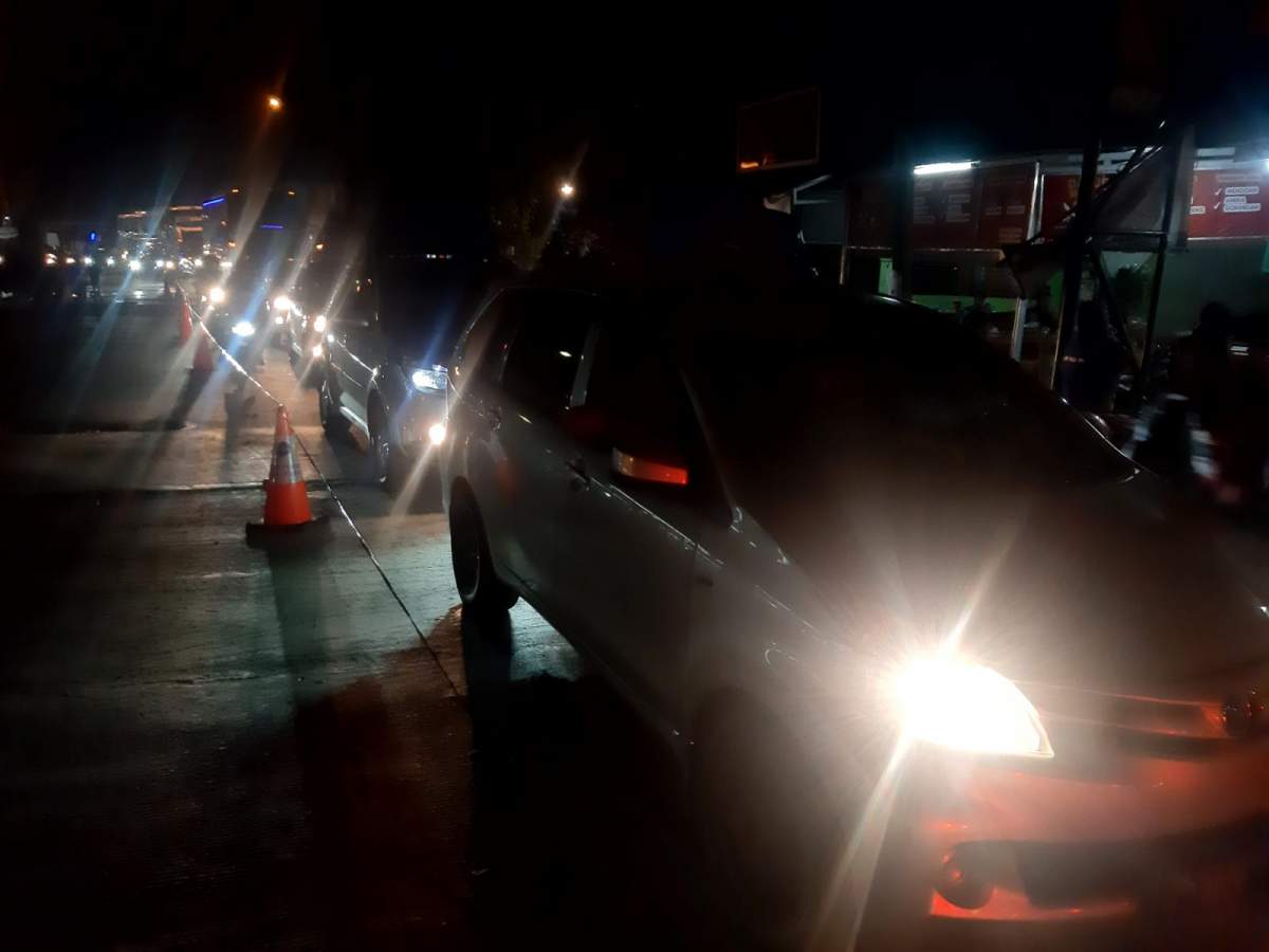 Urai Simpul Kemacetan di Simpang SPBU Ajibarang, Polresta Banyumas Buka Tutup Jalan, Ini kata Pemudik