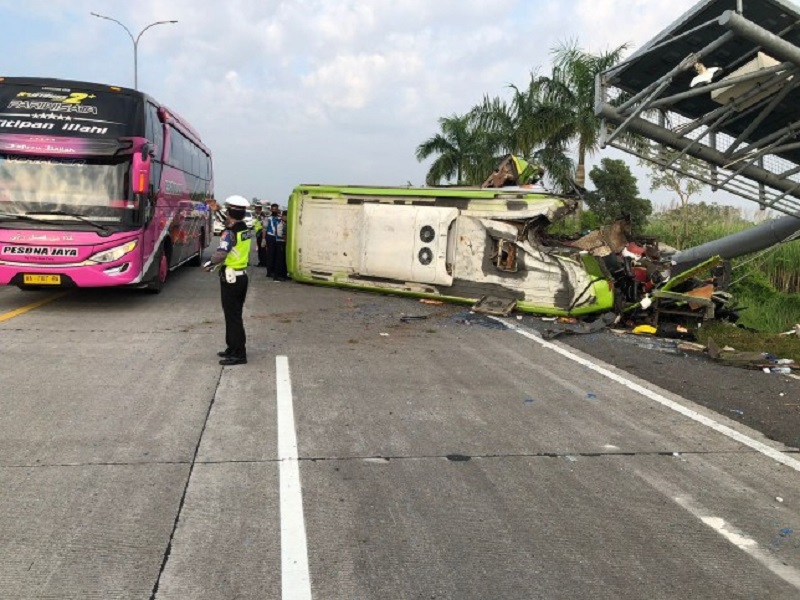 Kecelakaan di Tol Sumo Sebabkan 14 Orang Meninggal, Ini Daftar Nama Korbannya