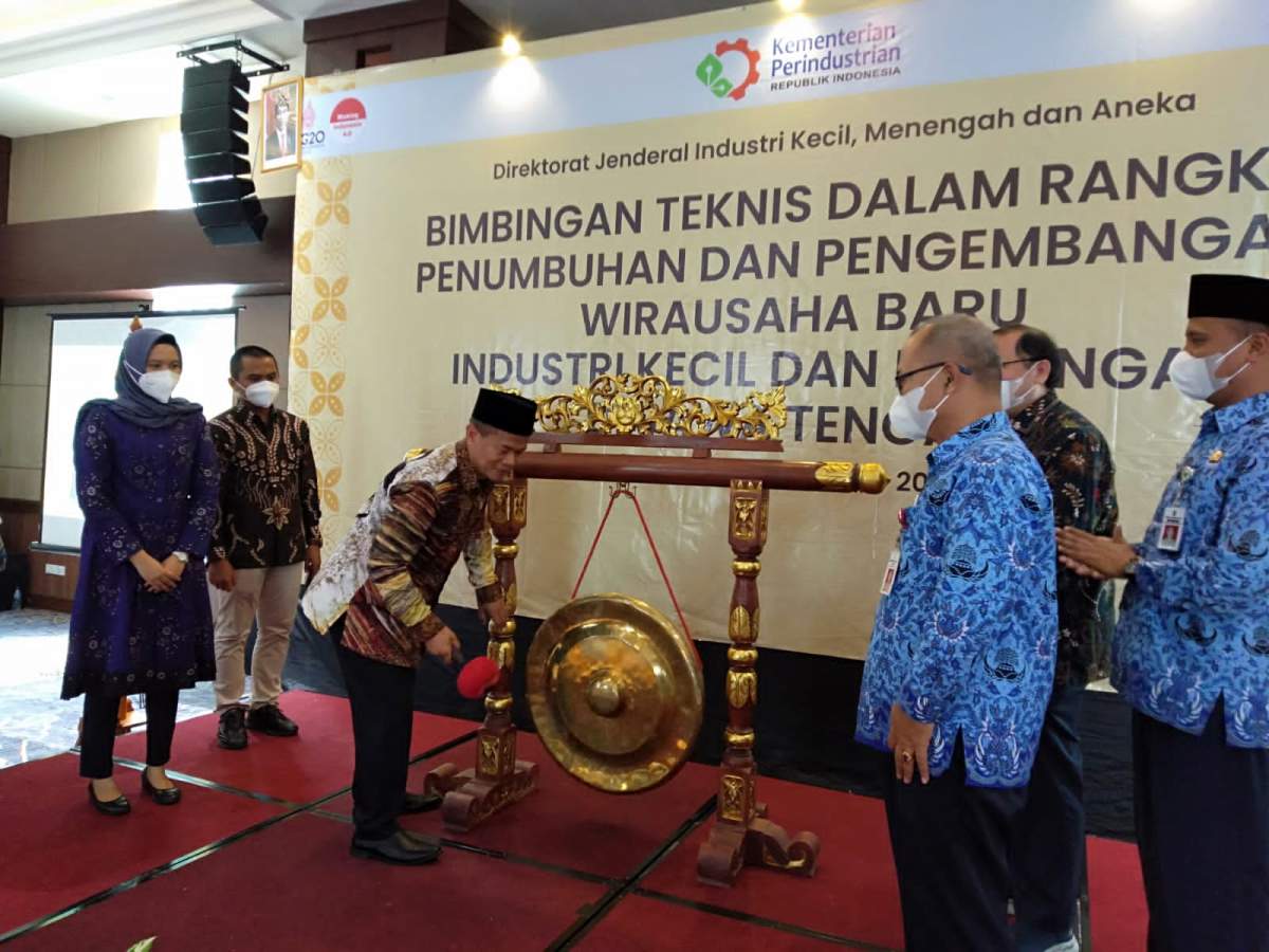 Tumbuhkan Wirausaha Baru, Rofik Hadirkan Bimtek Produksi dan Kewirausahaan