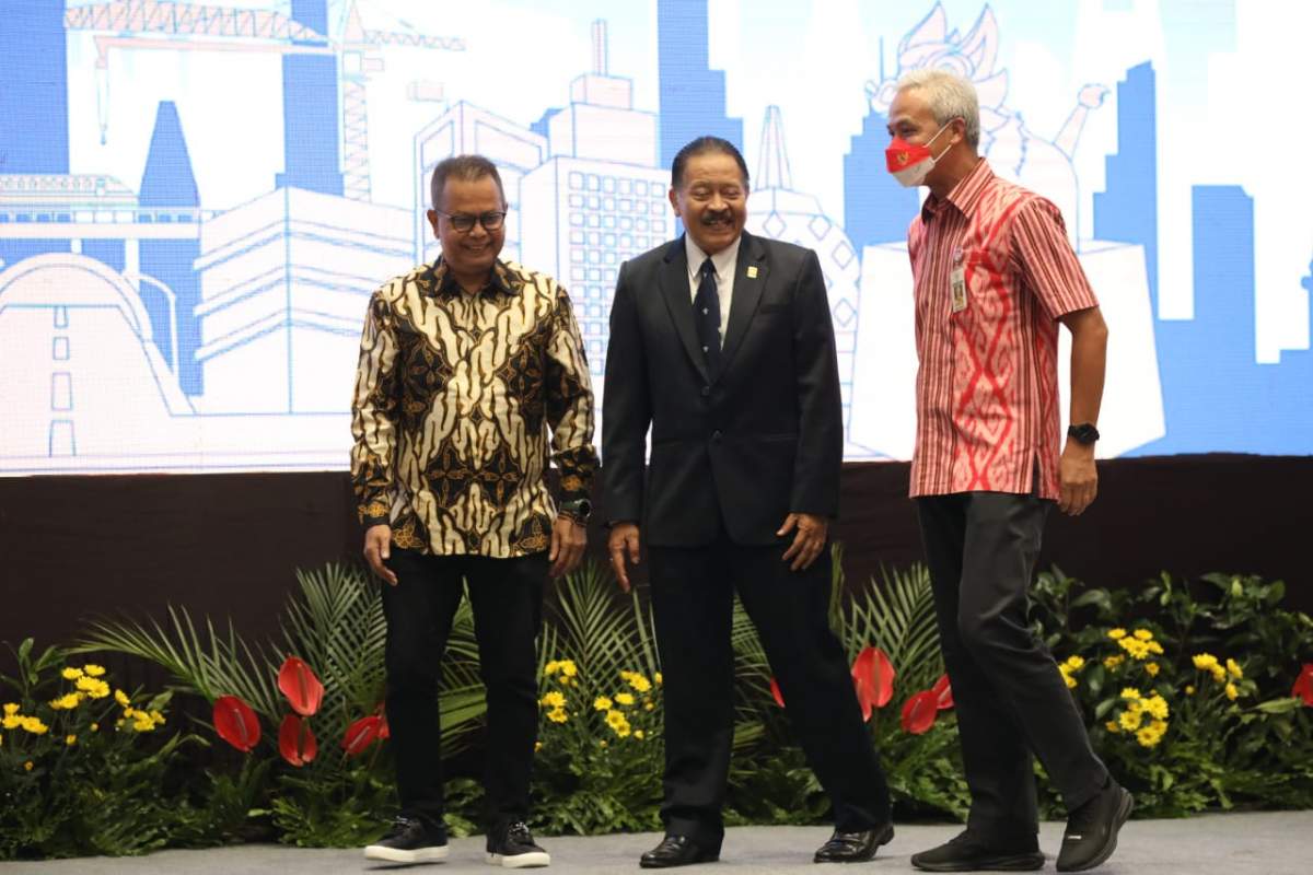 Ganjar Jelaskan Pentingnya Peran Konsultan dalam Pembangunan Fisik