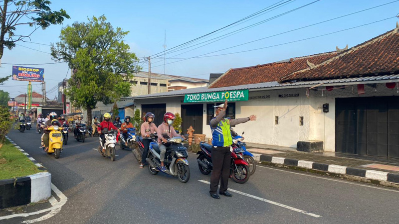 Cekrek! Pelanggaran Tertangkap Kamera, Surat Tilang pun Datang