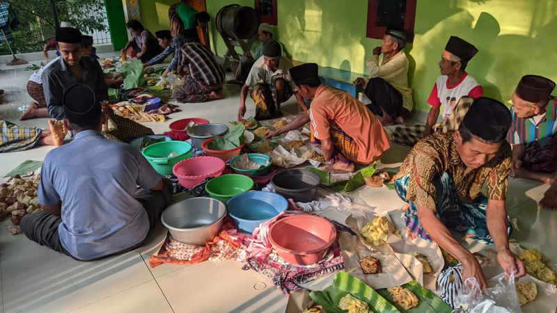 Lestarikan Tradisi, Warga Watuagung Antusias Ikuti Bada Kupat