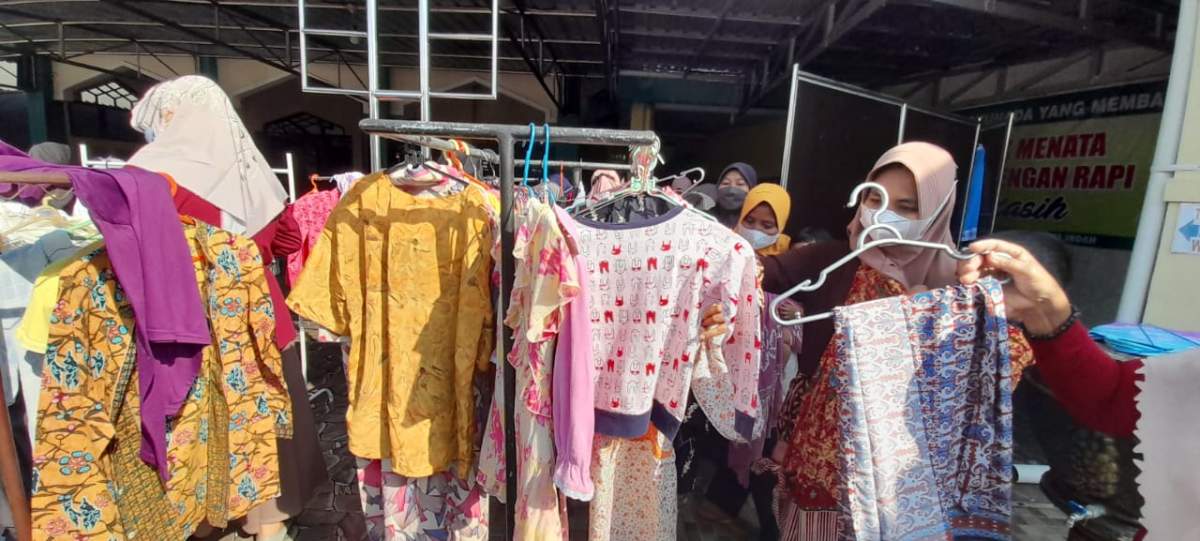 Cerita Pasar Bahagia di Banjarnegara, Diserbu Pembeli, Bawa Pulang Barang Gratis, Diinisiasi Ibu-Ibu Pengajian