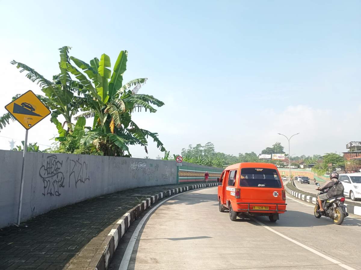 Dinding Underpass Soedirman Purwokerto jadi Sasaran Vandalisme, Belum Dibersihkan, DPU: Khawatir Vandalisme La