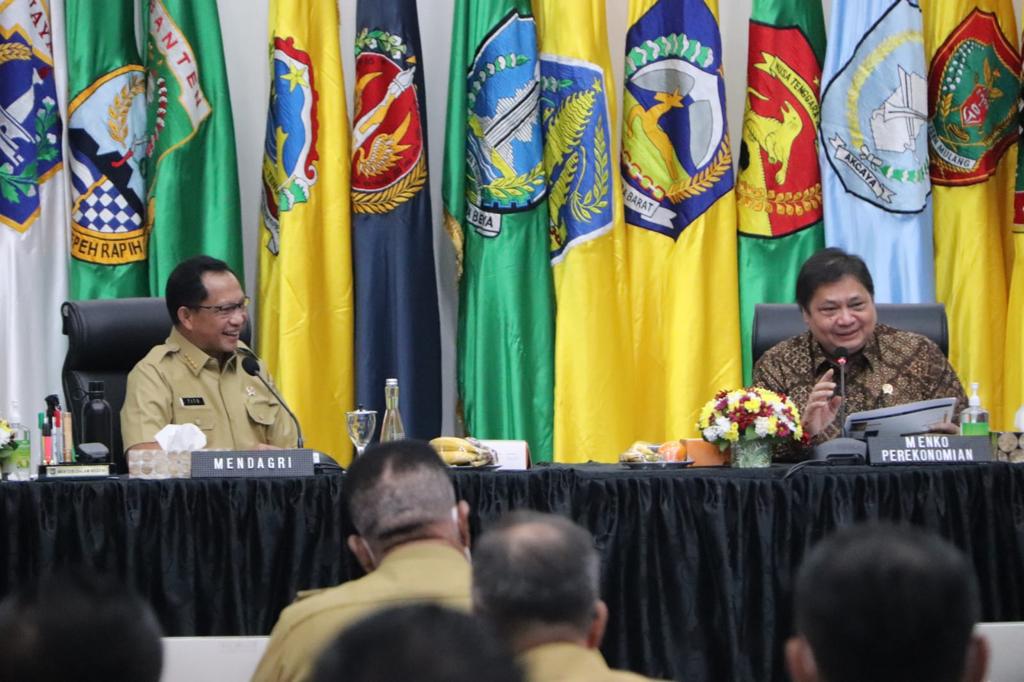 Arahan Menko Airlangga di Rapat Koordinasi dengan Penjabat Kepala Daerah: Respon Penanganan Pandemi Covid-19, 