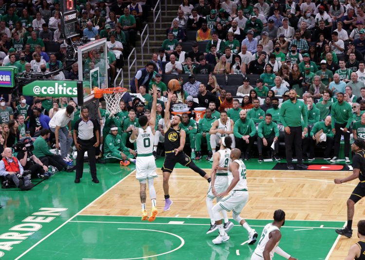 Curry Ngamuk di Waktu yang Tepat