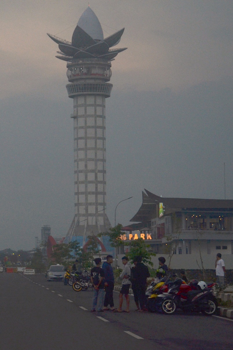 Jalan Bung Karno Purwokerto Minim Penerangan, Warga: Pernah Lihat Cewek Dipangku Cowok, Kelewat Batas