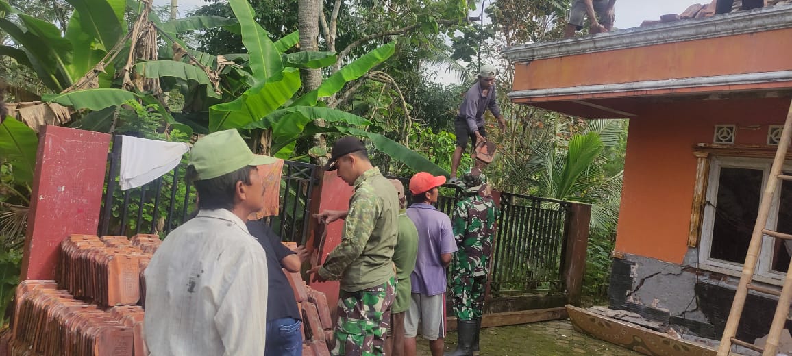 Prostitusi Online Anak Di Bawah UmurTerbongkar, Tiga Orang Diamankan di Makassar