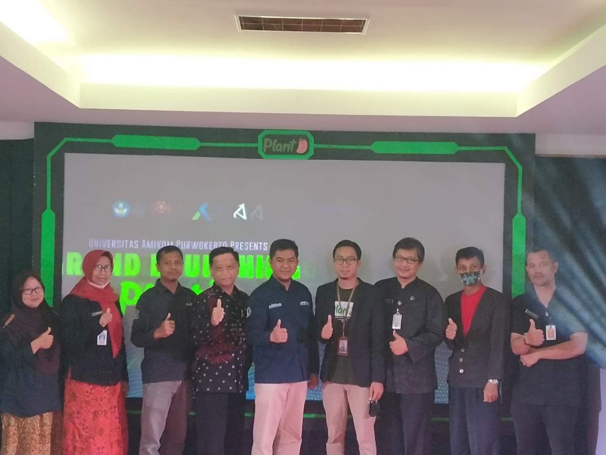 Universitas Amikom Launching Aplikasi Plant-D 